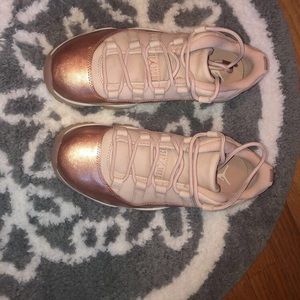 Air Jordan 11 Retro Low